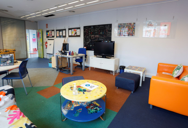 Interior CUBO Espacio Joven